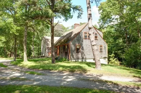 262 County Rd, Bourne, MA 02532 photo 5