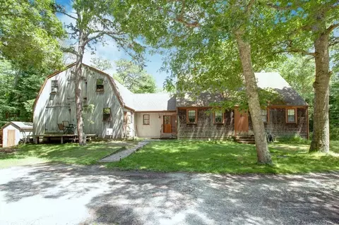 262 County Rd, Bourne, MA 02532 photo 2