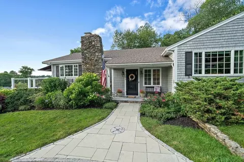 175 Riverside Cir, Marshfield, MA 02050 photo 2