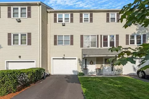 39 Towle Dr #39, Holden, MA 01520