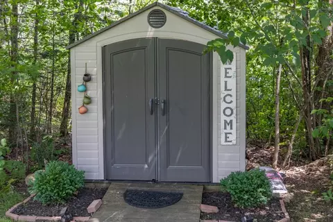181 Brookside Dr, Gardner, MA 01440 photo 24