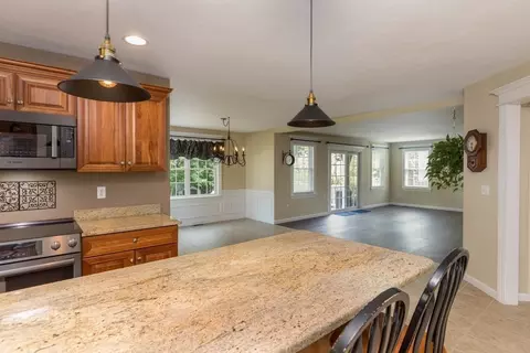 181 Brookside Dr, Gardner, MA 01440 photo 4