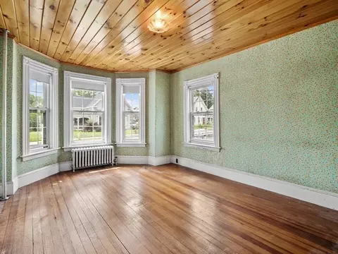 92 E Main St, Ayer, MA 01432 photo 11