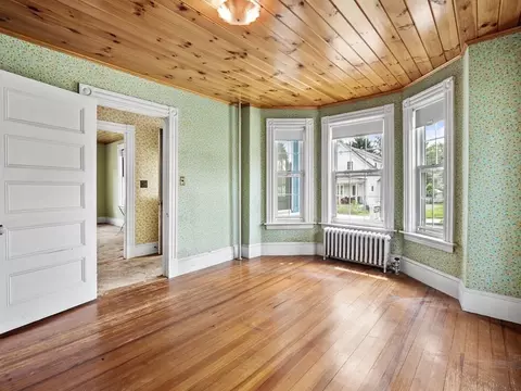92 E Main St, Ayer, MA 01432 photo 10