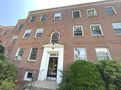 42 Browne St #2, Brookline, MA 02446 photo 2