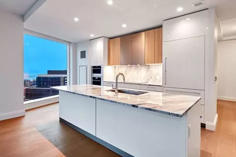 240 Devonshire St #4612, Boston, MA 02110