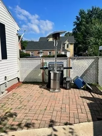 32 Oakhurst St, Springfield, MA 01104 photo 13