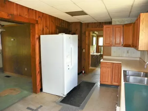 70 Rice St, Athol, MA 01331 photo 8