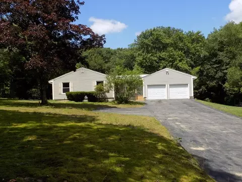 8 Burt St, Berkley, MA 02779