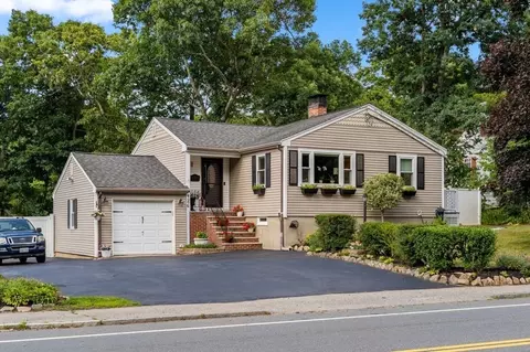 426 Grove St, Braintree, MA 02184