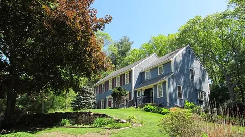 14 Ordway Rd, Hudson, MA 01749
