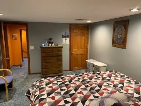 100 Harmon Ave, Springfield, MA 01118 photo 20