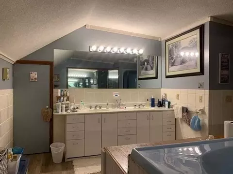 100 Harmon Ave, Springfield, MA 01118 photo 25