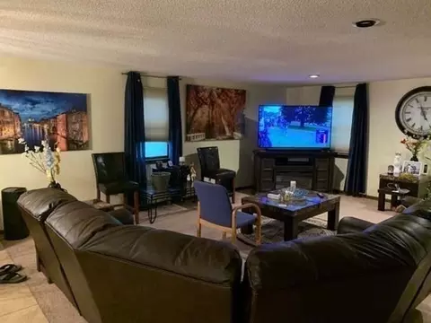100 Harmon Ave, Springfield, MA 01118 photo 4