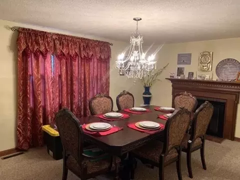 100 Harmon Ave, Springfield, MA 01118 photo 3