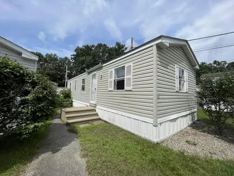 751 Washington St #27, Auburn, MA 01501