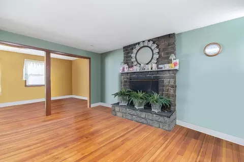591 Grattan St, Chicopee, MA 01020 photo 12