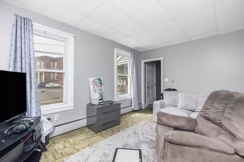 591 Grattan St, Chicopee, MA 01020 photo 9