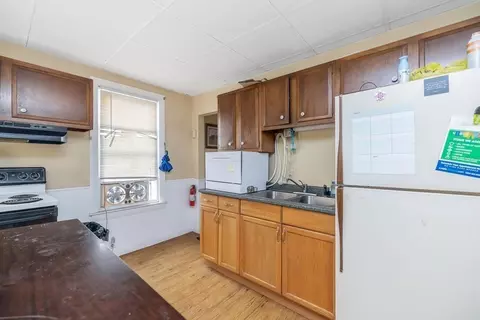 591 Grattan St, Chicopee, MA 01020 photo 19