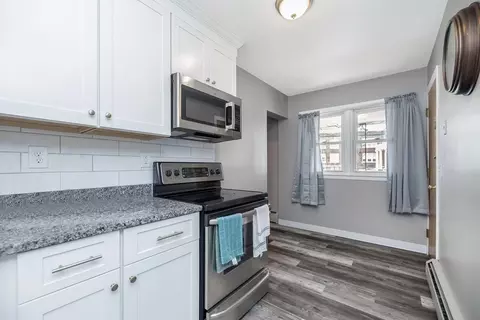 591 Grattan St, Chicopee, MA 01020 photo 6