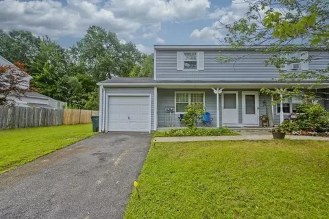 91 Glenmore St, Springfield, MA 01129 photo 4
