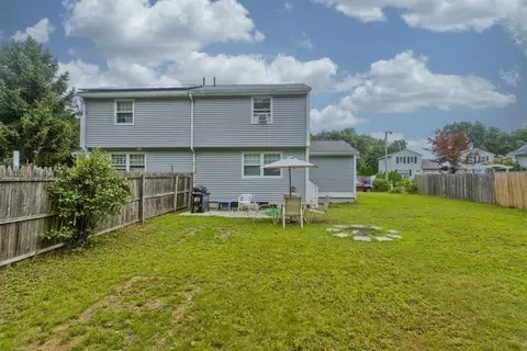 91 Glenmore St, Springfield, MA 01129 photo 6
