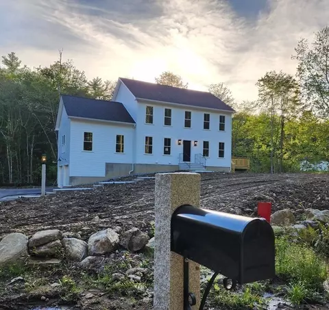 21 Paddock Rd, Rutland, MA 01543