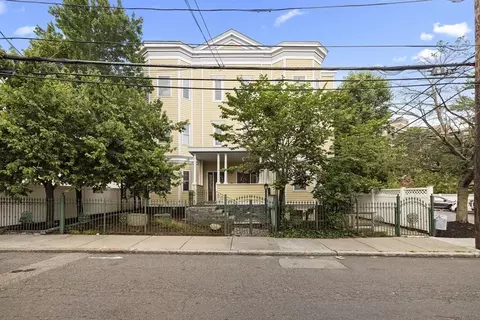 53 Corey St #3S, Everett, MA 02149 photo 2