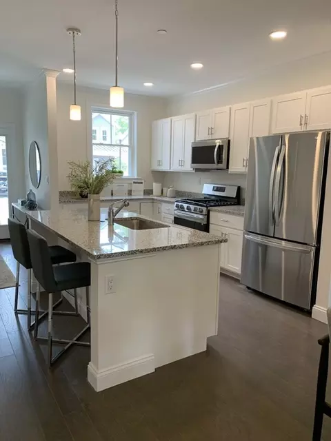 7 E Dexter Ave #21, Woburn, MA 01801