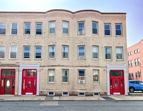 14-16 Chestnut Hill Ave, Brighton, MA 02135