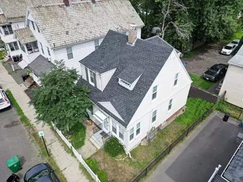 49 Elm St, Chicopee, MA 01013 photo 2