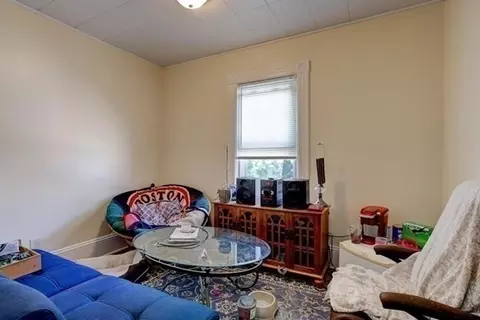 49 Elm St, Chicopee, MA 01013 photo 23