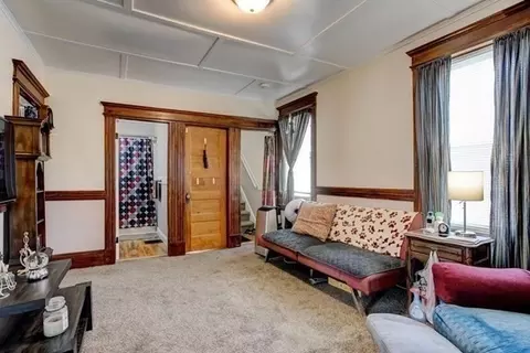 49 Elm St, Chicopee, MA 01013 photo 11