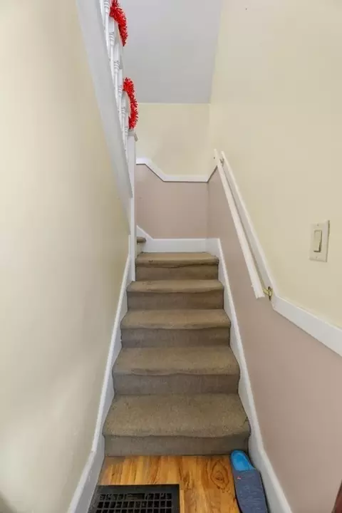 49 Elm St, Chicopee, MA 01013 photo 18