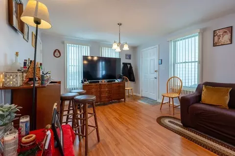 17 Downing St, Fall River, MA 02723 photo 9