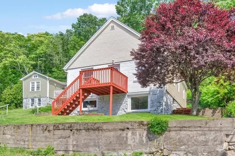 39 Chilmark St, Worcester, MA 01604 photo 3
