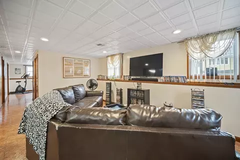 44 Judson St, Fall River, MA 02721 photo 25