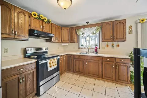 44 Judson St, Fall River, MA 02721 photo 8