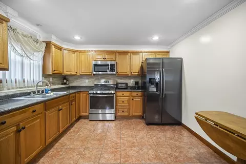 44 Judson St, Fall River, MA 02721 photo 22