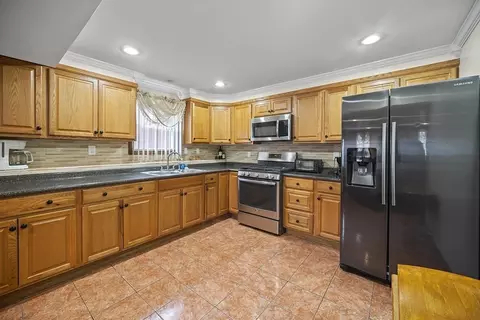 44 Judson St, Fall River, MA 02721 photo 21