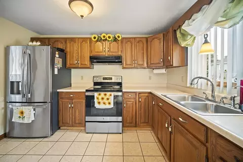 44 Judson St, Fall River, MA 02721 photo 9