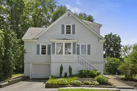 14 Adams Ave, Methuen, MA 01844