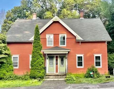 27 Maple #B, Whitinsville, MA 01588