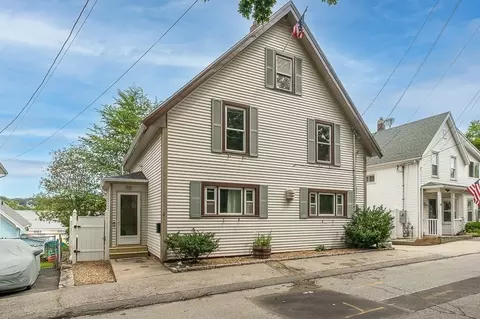 6 Brightside Ave #2, Gloucester, MA 01930