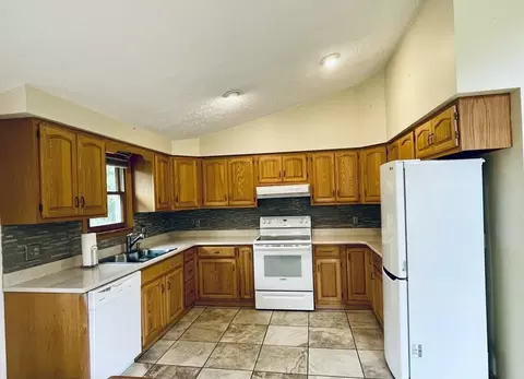 66 Mountain Rd, Erving, MA 01344 photo 5