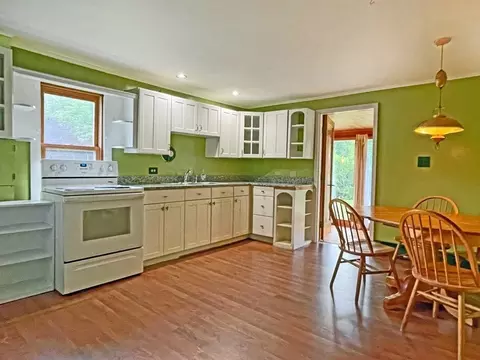 109 North St, Erving, MA 01344 photo 10
