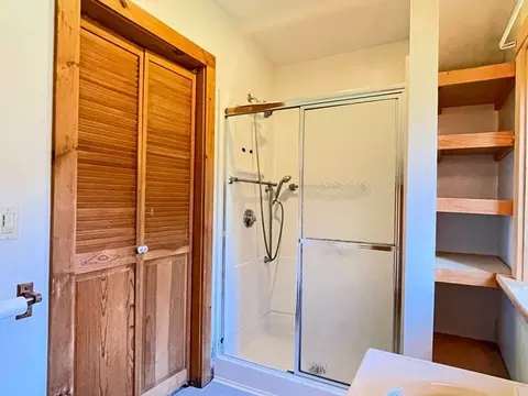 109 North St, Erving, MA 01344 photo 24