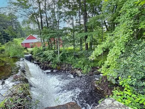 109 North St, Erving, MA 01344 photo 36