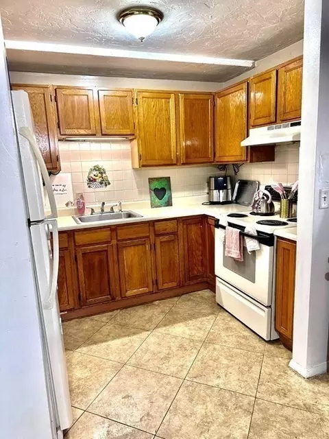 5 E Kendall St #2H, Worcester, MA 01605 photo 6