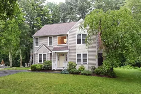 119 North St, Douglas, MA 01516
